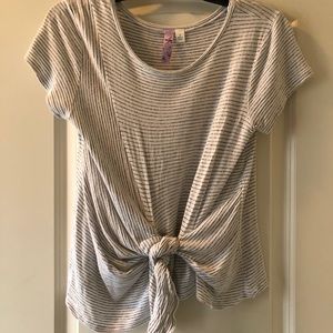 FRANCESCA’S STRIPED FRONT TIE TUNIC